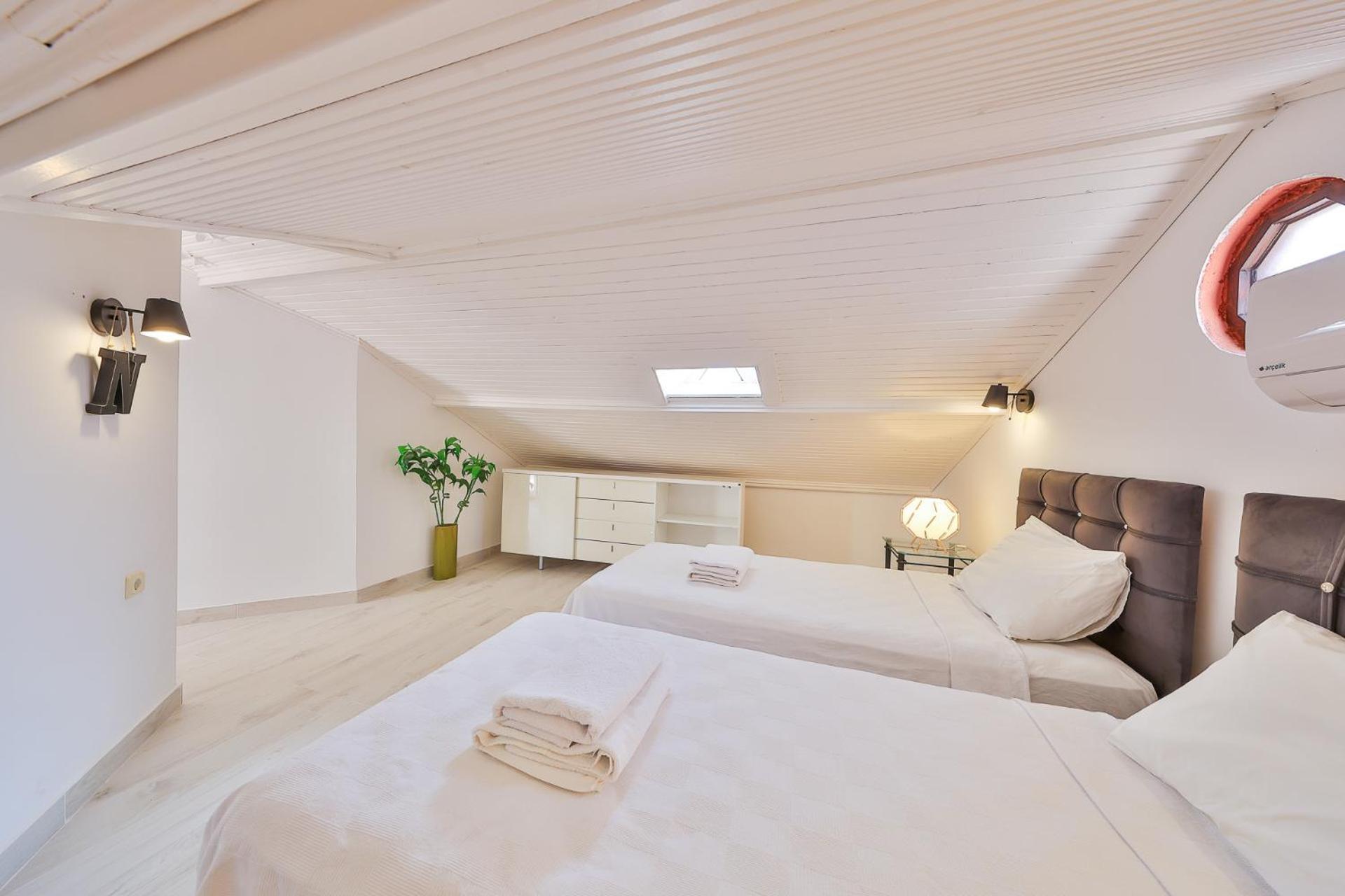 Seftali Seaview 4 Beds Vilă