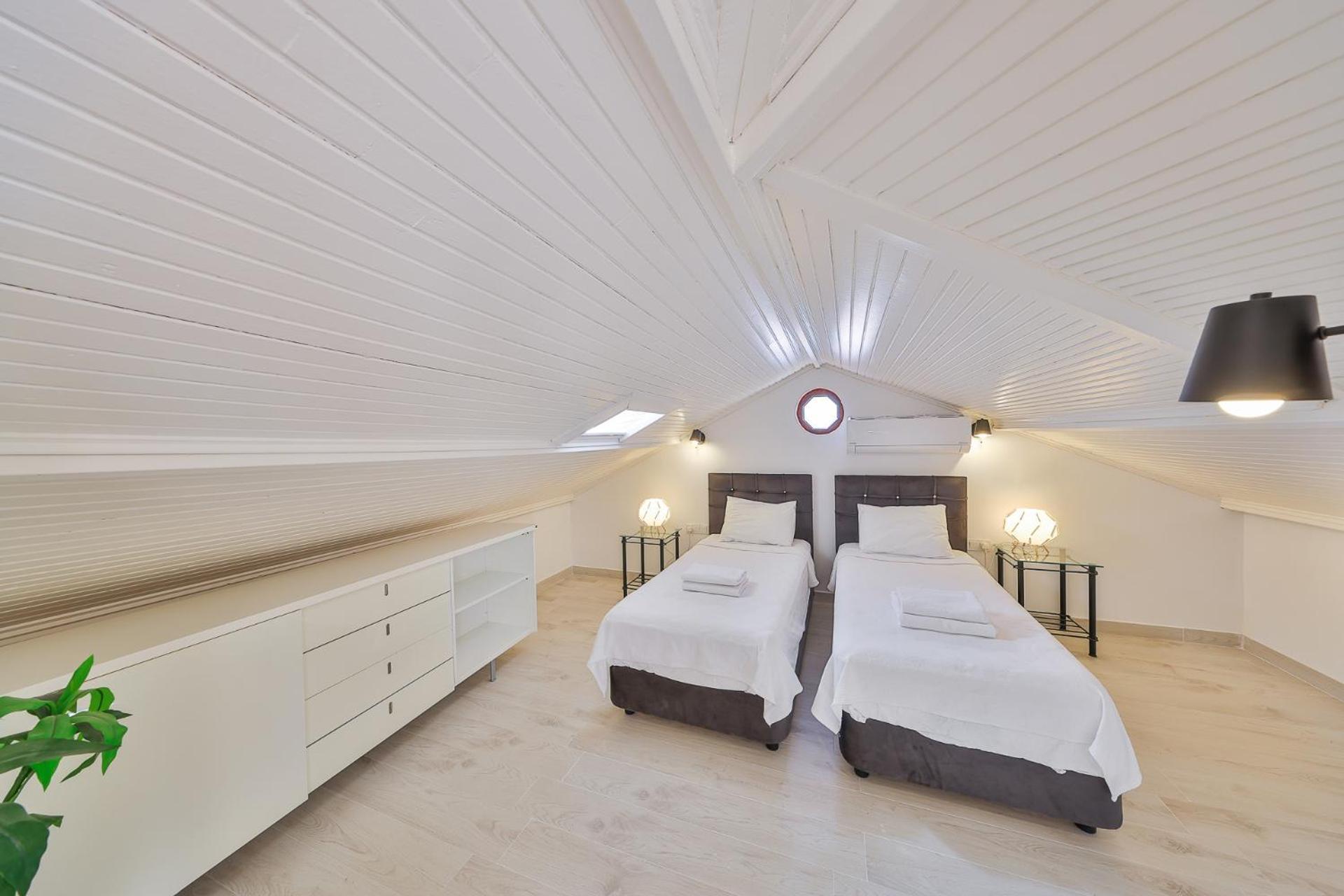 Seftali Seaview 4 Beds Вилла
